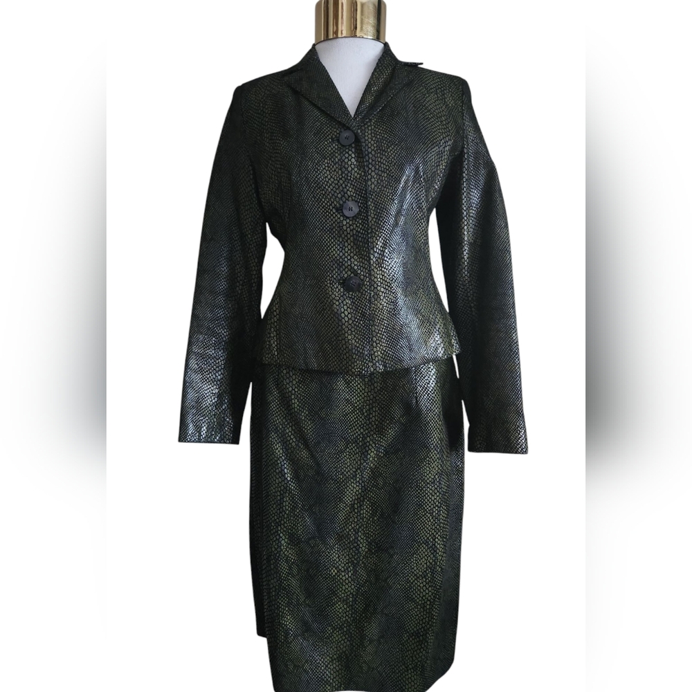 Danier Metallic Textured Black and Olive Two-Piece Skirt Set - Picture 1 of 16